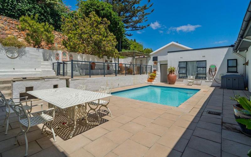 7 Bedroom Property for Sale in Fish Hoek Western Cape
